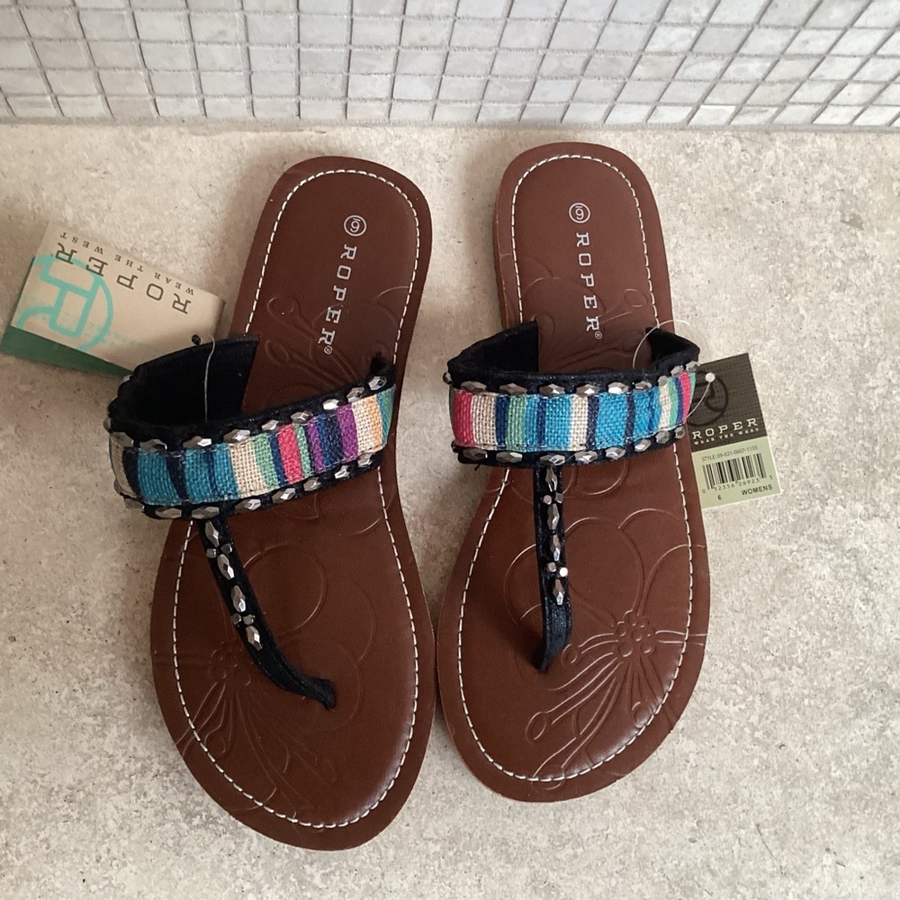 🩷NWT🩷 ROPER STUDDED BOHO WESTERN WOMENS SANDALS SIZE 6